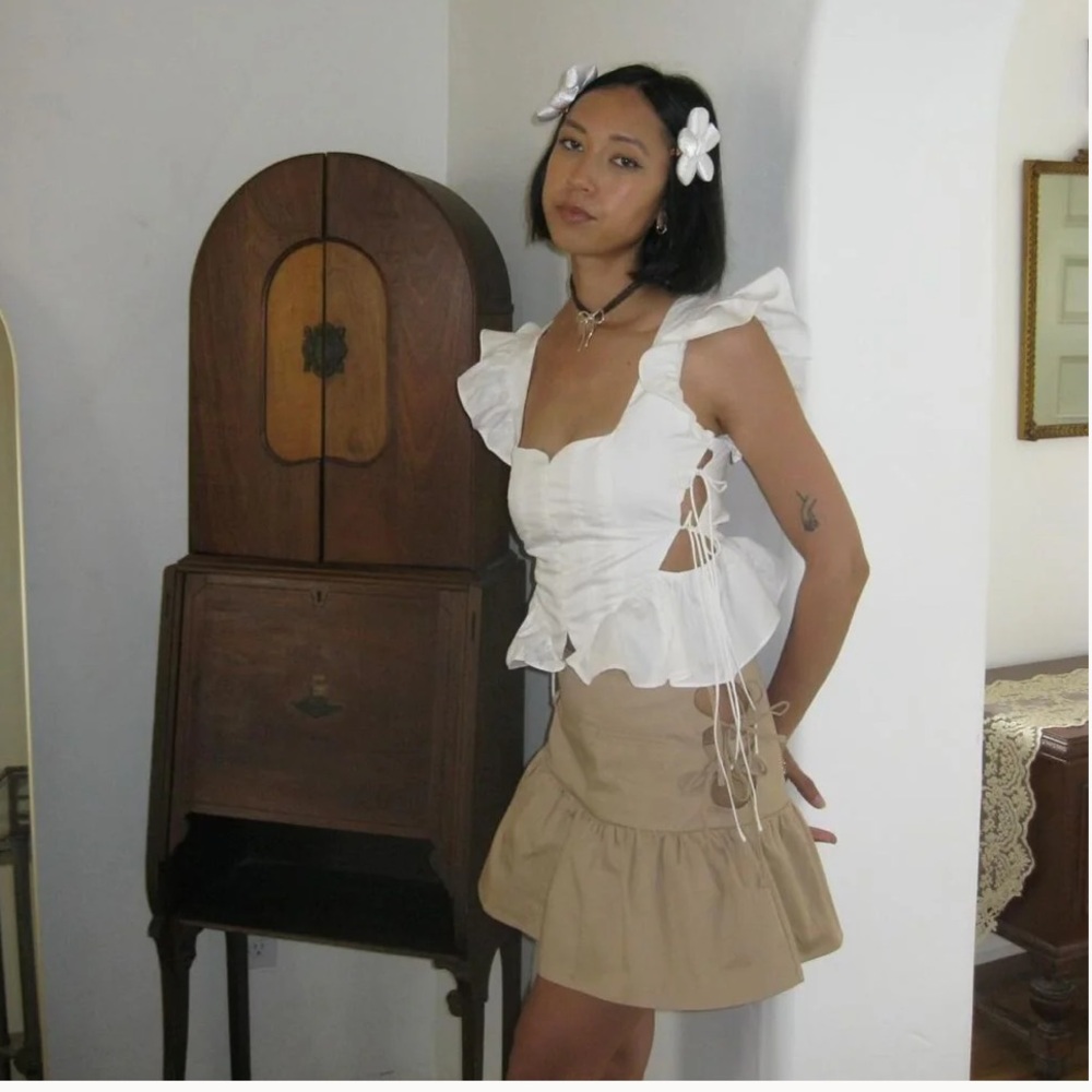 Allina Liu Castell Top in Milk White - Picture 7 of 8